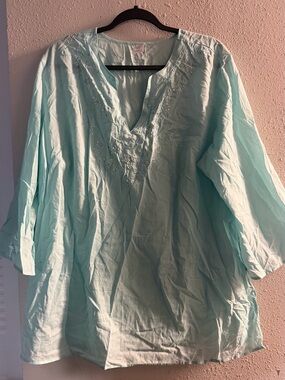 Embroidered Mint V-Neck Tunic Top